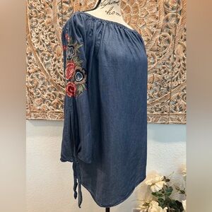 Avani Chambray Like Shirt w/ Gorgeous Floral Embroidery on Sleeves- size S